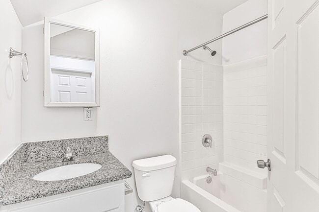 Photo - 319 Hermosa Ave Unit 10