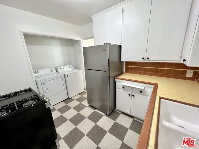 Photo - 7962 Norton Ave Unit 2