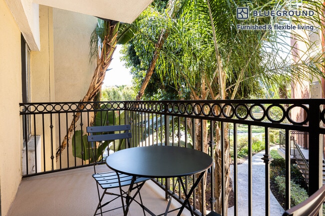 Photo - 4522 Woodman Ave Unit FL2-ID453