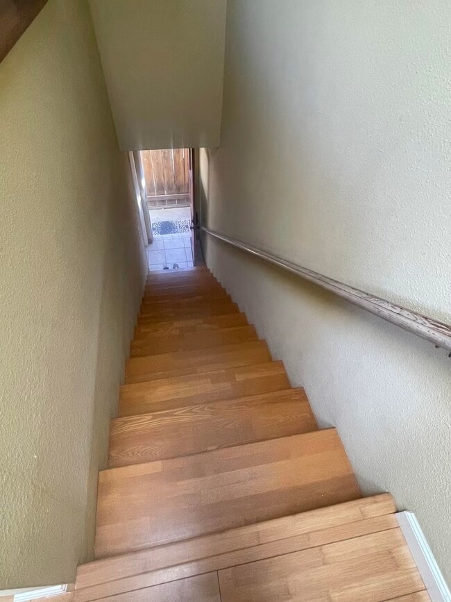 Photo - 747 H Ave Unit Alley apartment