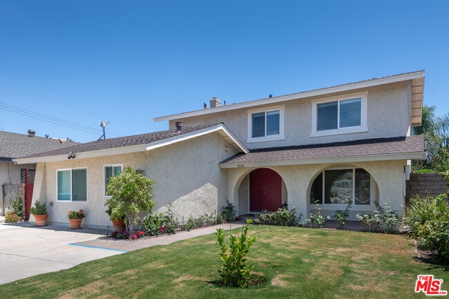 Photo - 8324 Beckford Ave
