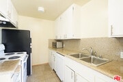 Photo - 100 S Doheny Dr Condo Unit 306