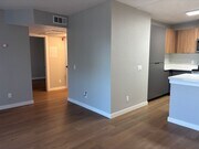 Photo - River House Apartments