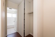 Photo - LOVELY 1BED Near Valley College! -- GREAT ... Apartments