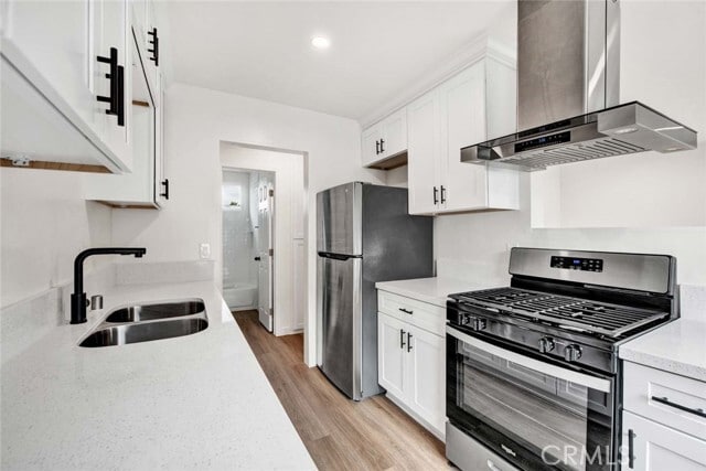 Photo - 2034 Charle St