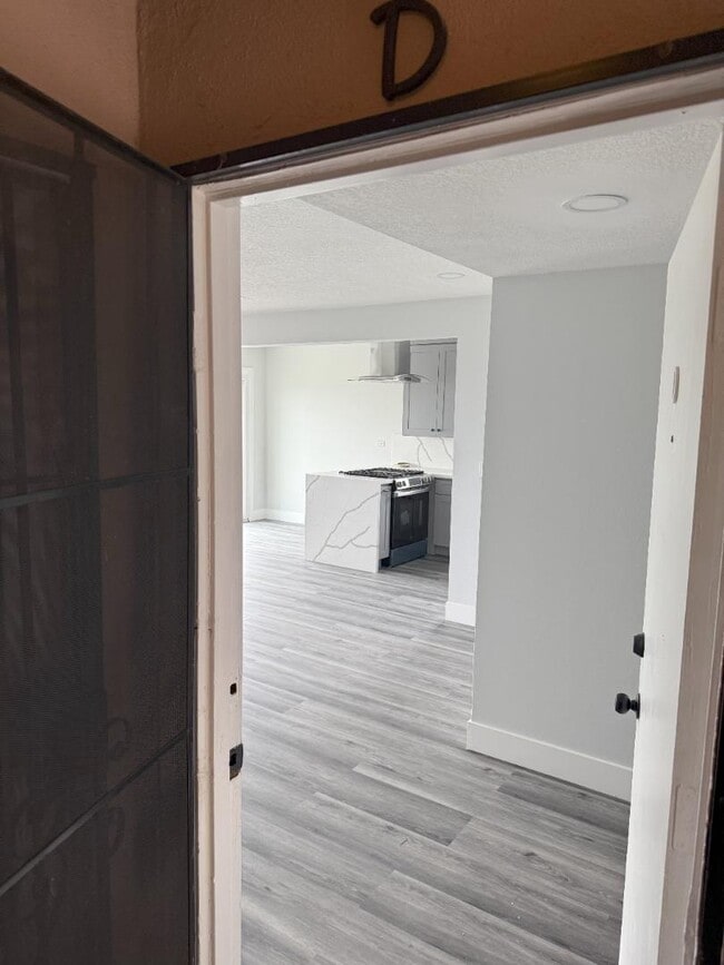 Photo - 122 N Merrimac Dr Apartment