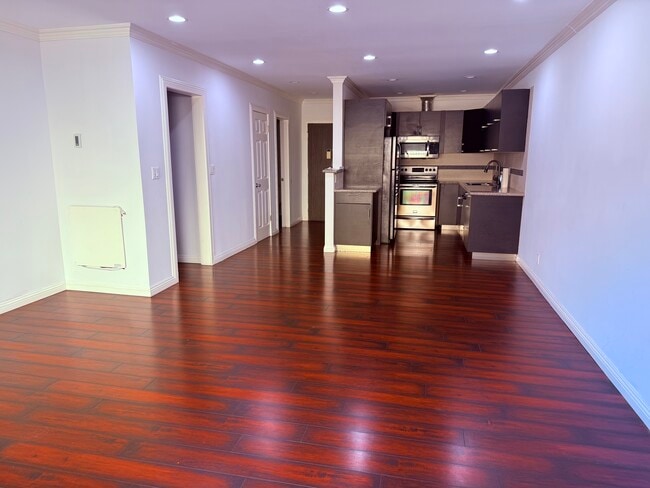 Photo - 5651 Windsor Way Unit 105
