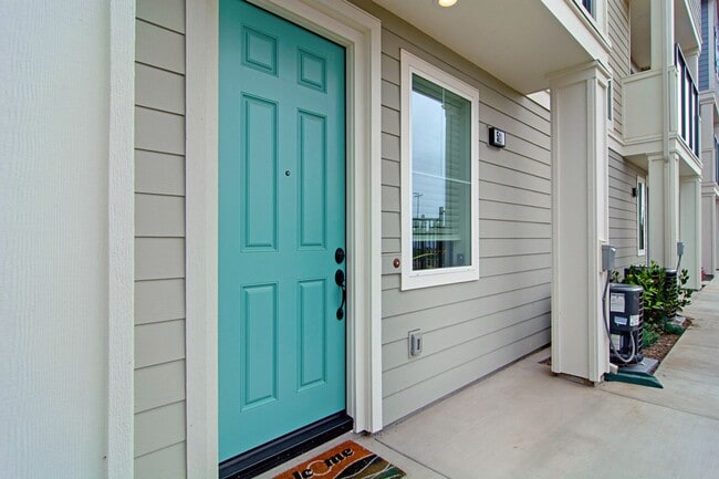 Photo - 511 Sandpiper Wy Townhome