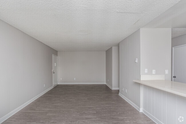1BR, 1BA - 725 SF - Twelve31