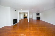 Photo - 11834 Gilmore St