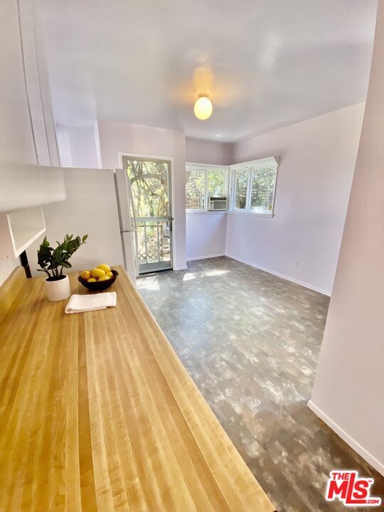 Photo - 2280 Earl St