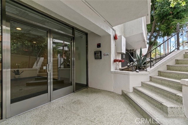 Building Photo - 960 Larrabee St Unit 120