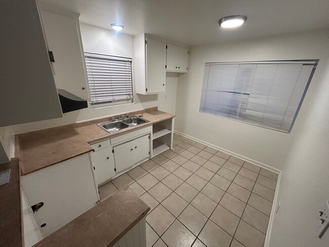 Photo - Triplex