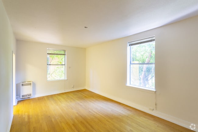 Photo - 6128-6134 Wilshire Blvd., 6111-7 Warner Dr.