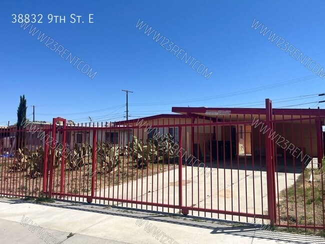 Building Photo - 38832 9th St E