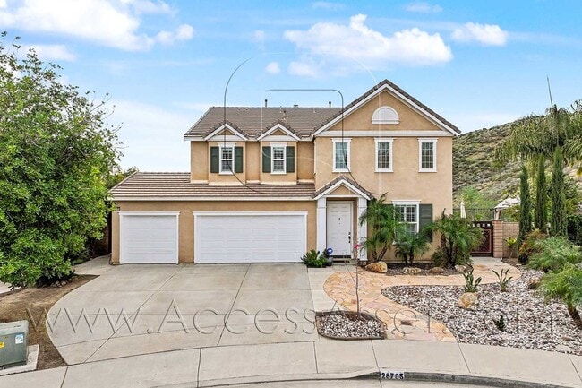 Building Photo - Stunning 5 Bed/3 Bath Home with Pool in Menifee!