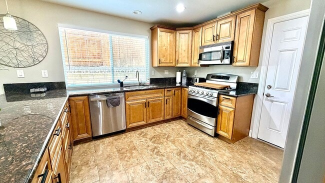 Photo - 2149 Merlyn Pl