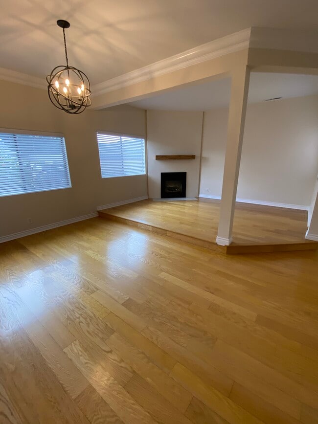 Building Photo - 2020 Farrell Ave Rental