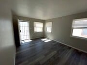 Photo - Nice 1B/1B in South Wrigley available now! Unit 10