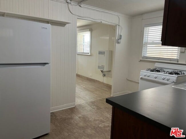 Photo - 237 Marine St