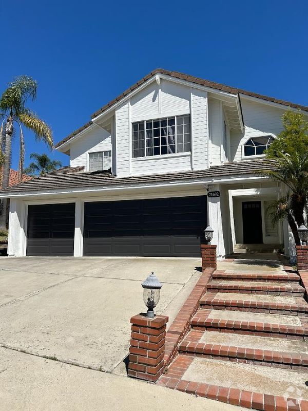 Building Photo - 21692 Twinford Dr Rental