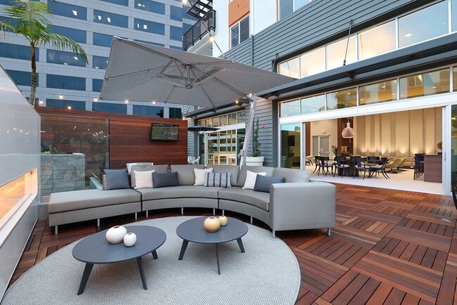 Outdoor Comfort - Eleven 10