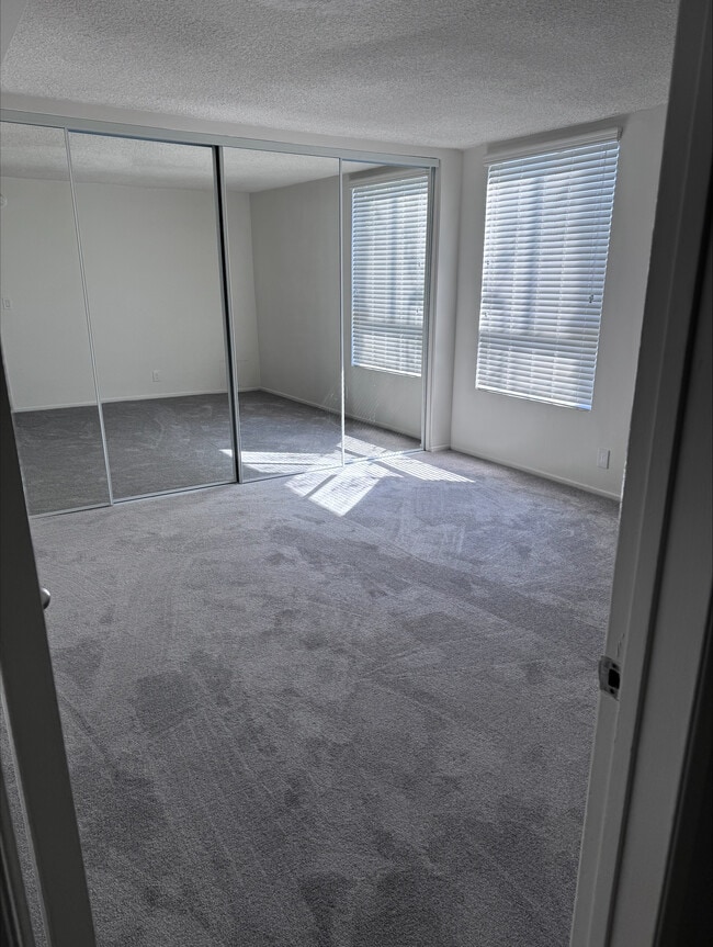 Photo - Vista Real Apartments