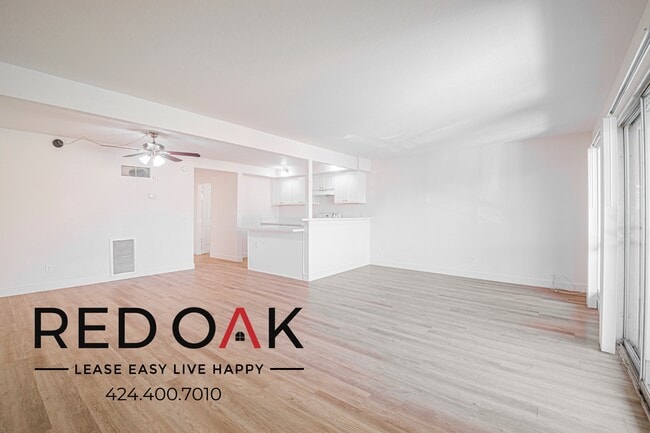 Building Photo - 855 S Citrus Ave Unit 19