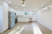 Photo - 5740 Midwick St