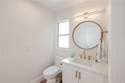 Photo - 652 10th St Townhome