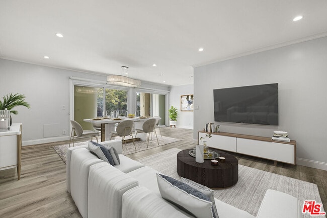 Photo - 423 Rexford Dr Unit 106