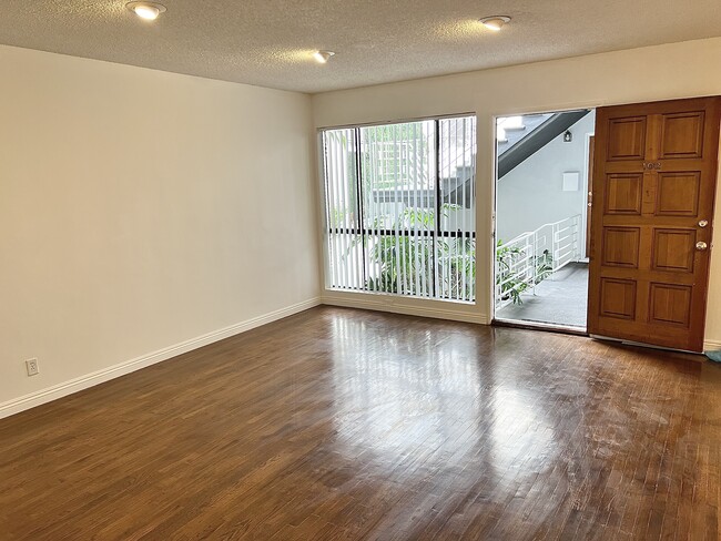 Photo - The Brentana