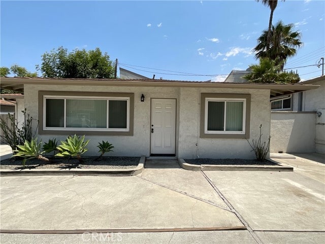 Building Photo - 2641 Santa Ana Ave Unit B Rental