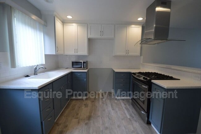 Photo - 5410 Driftwood St Unit #D