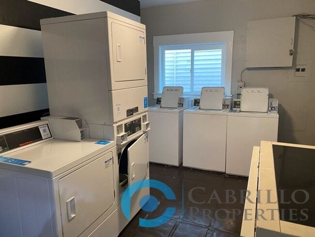 Photo - 2241 Fourth Ave