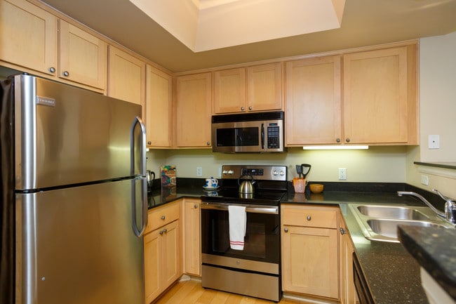 Photo - 2400 Fifth Ave