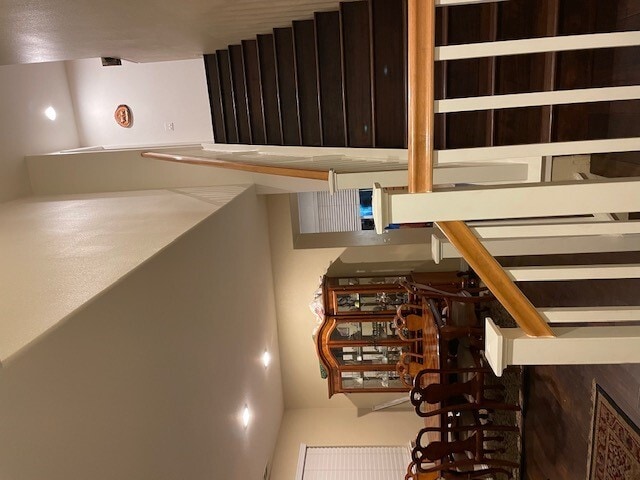 Photo - 2568 Rochelle Ave