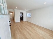 Photo - 529 W 47th St