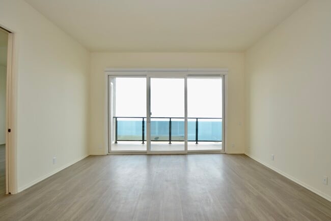 Photo - Malibu Coastline Apartments