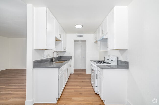 Interior Photo - Sherman Way Biltmore