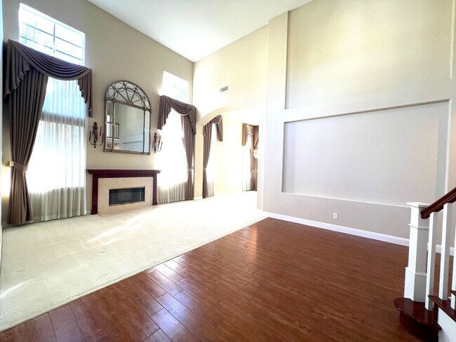 Photo - Room for Everyone: Meticulously Maintained 5-Bedroom Estate