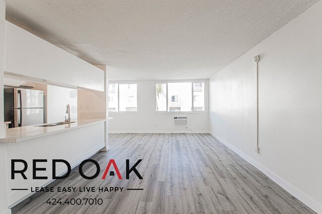 Building Photo - 1500 S Gramercy Pl