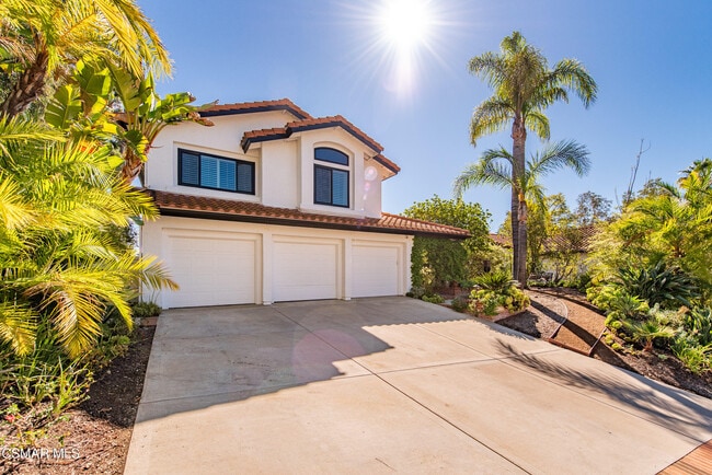 Photo - 2670 Grandoaks Dr