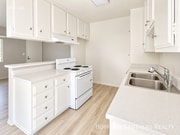 Photo - 3339 S Canfield Ave Unit 211