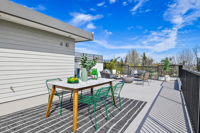 Photo - 1360 N Fairfax Ave