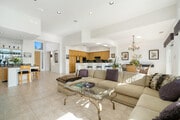Photo - 727 Arrowhead Dr House