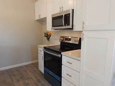 Photo - "Charming 1-Bedroom Gem in San Diego – Cozy 692 Sq Ft Retreat!"