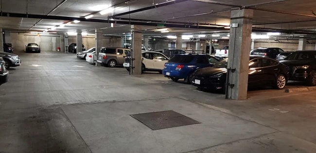 Parking garage - 835 Locust Ave Unit Temple Lofts 326