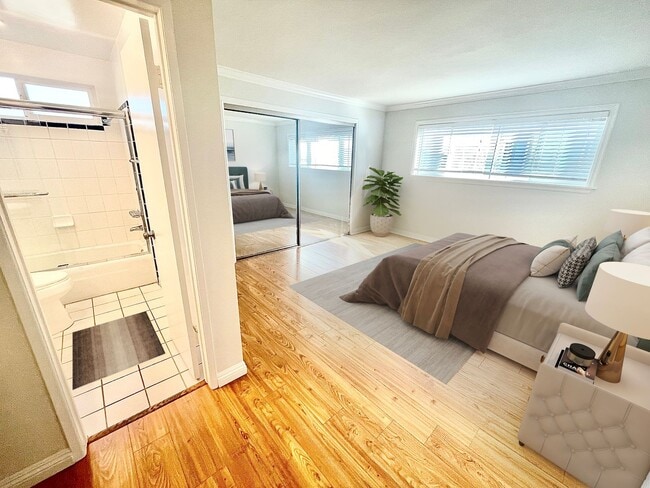 Photo - 9612 Lucerne Ave