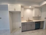 Photo - 14614 Vanowen St